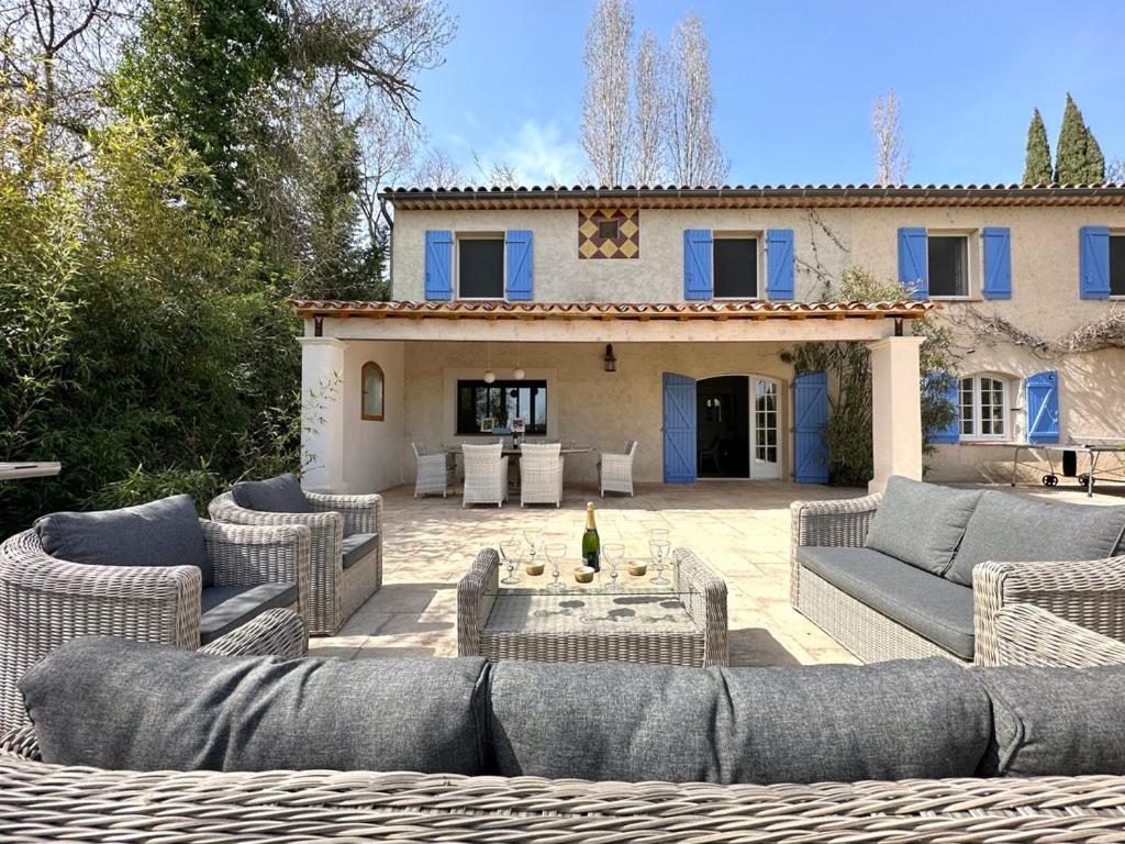 Bastide Derroc Villa Cotignac Exterior photo